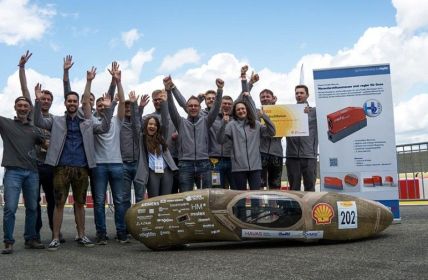 Hohe Genauigkeit und Zuverlässigkeit: Vögtlin red-y compact ermöglicht präzise Durchflussmessung für (Foto: Das Hydro2Motion Team der Hochschule München)