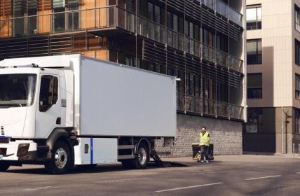 Renault Trucks präsentiert vollelektrische Fahrzeuge für kommunale (Foto: Renault Trucks)