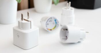 Effiziente Energienutzung dank Smart Plug (Foto: AdobeStock - 898530240 Proxima Studio)